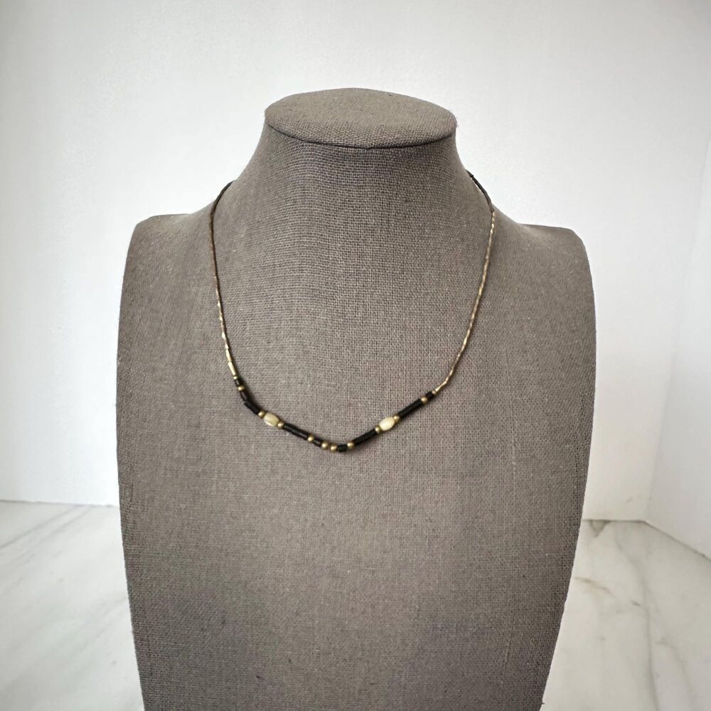 Vintage Southwestern Liquid Gold Tone Pen Shell Heishi Choker Necklace 15.75”